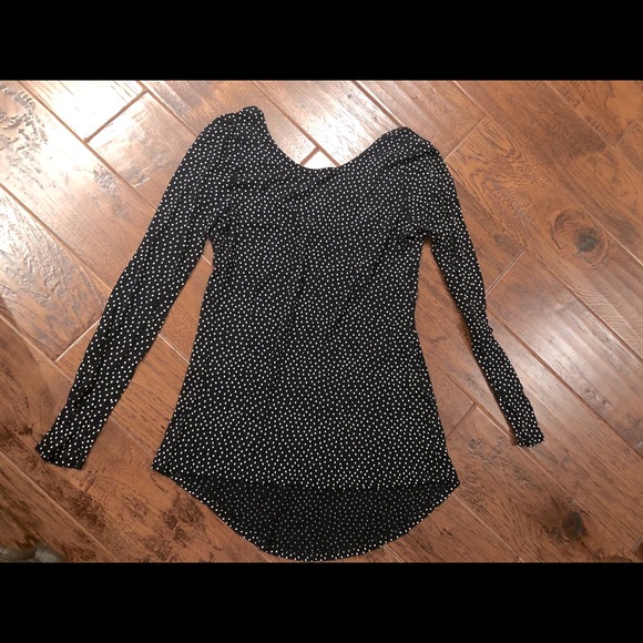 ***SOLD**Zara polka dot top - Picture 1 of 3